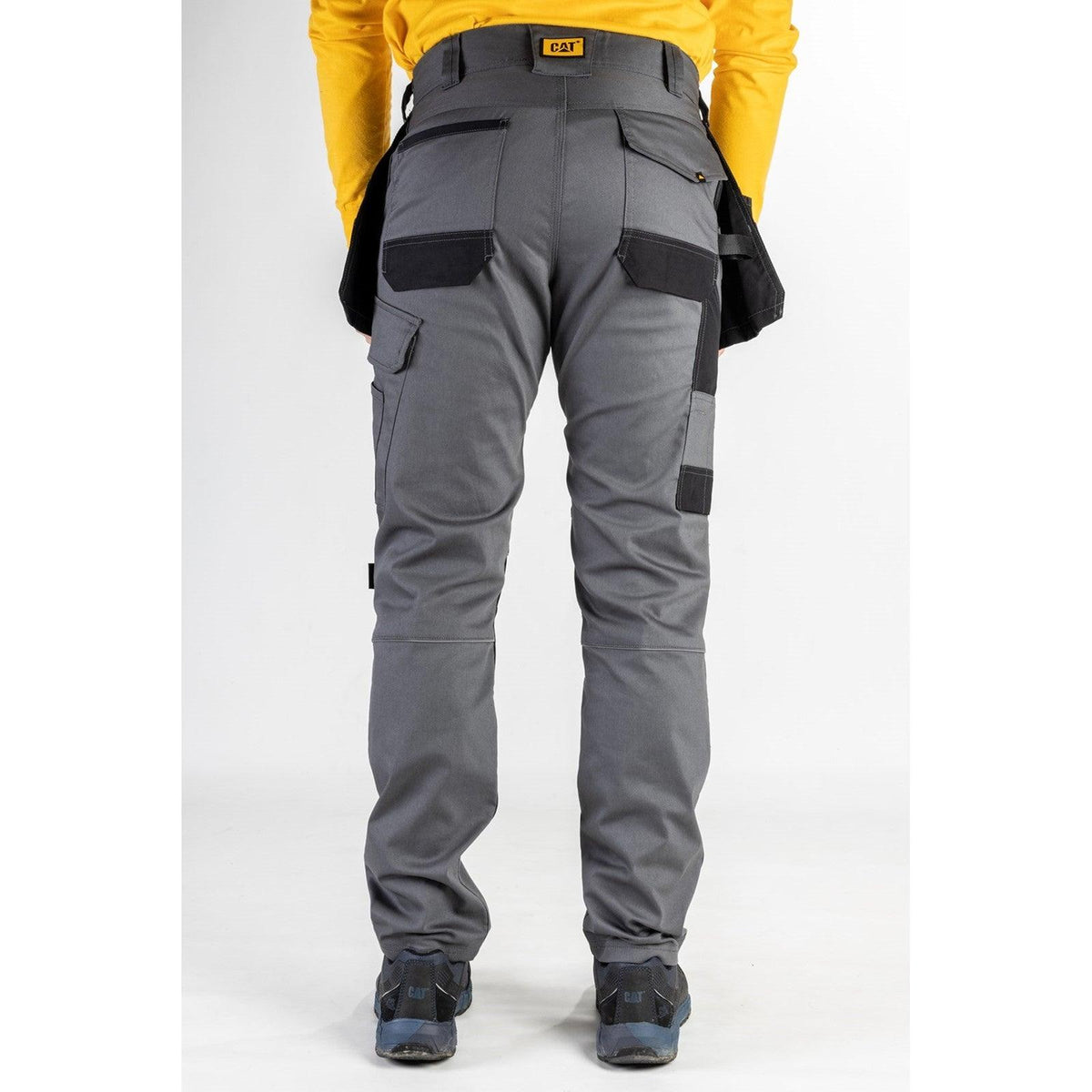 Calça com Bolsos Stretch Cinza